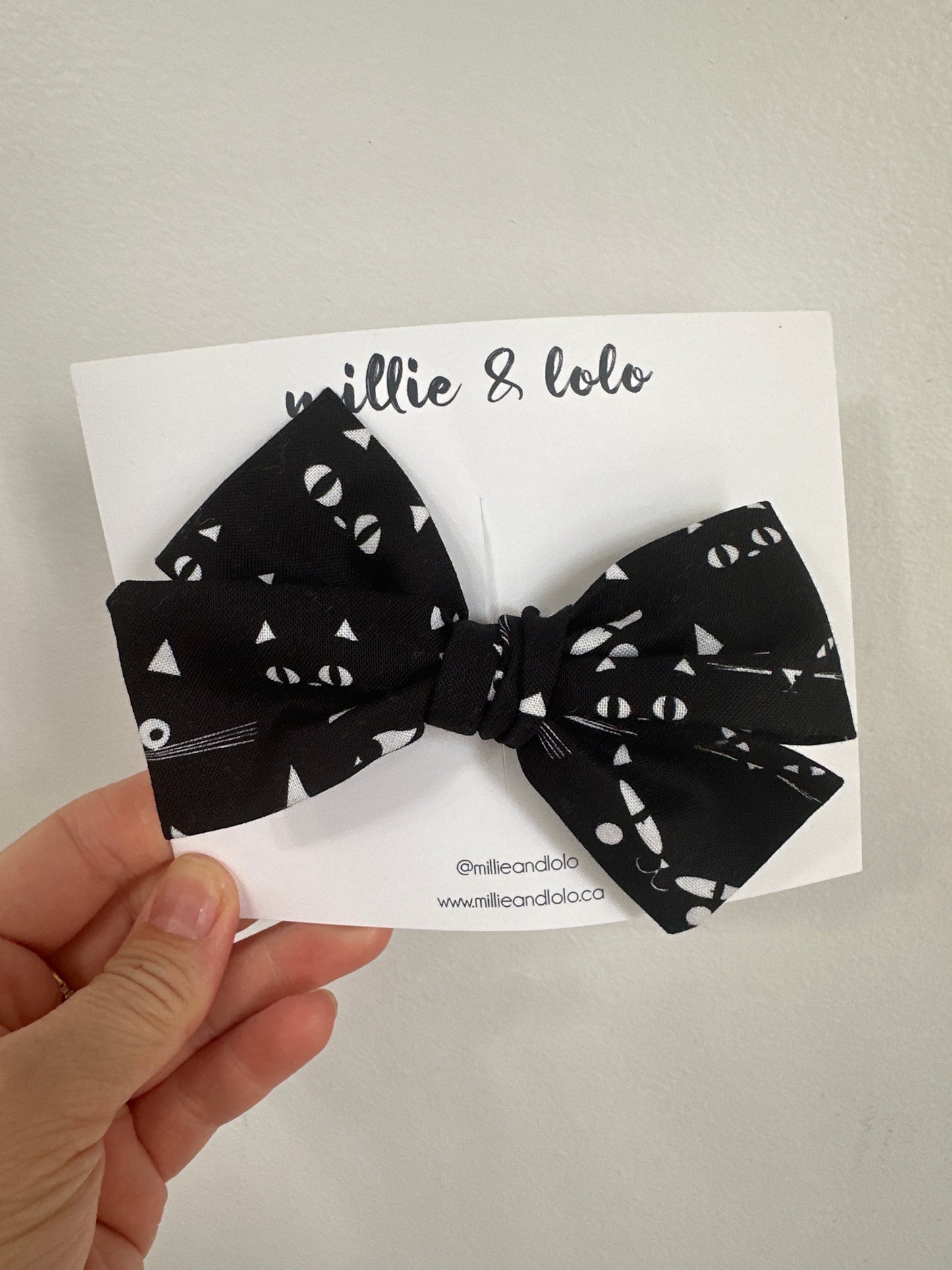 Black Cat Emma Bow