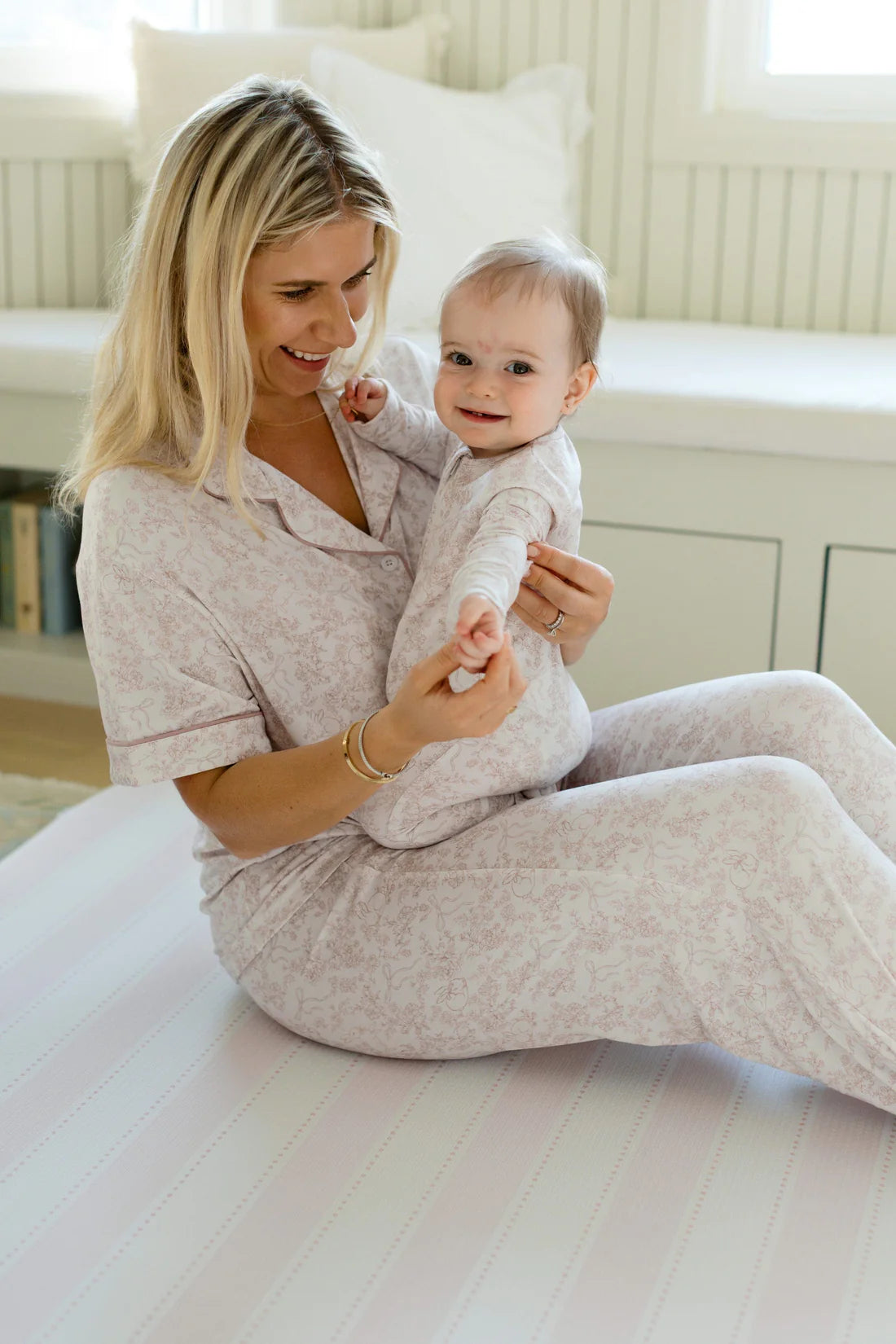 Bamboo Sleeper - Pink Bows & Bunnies