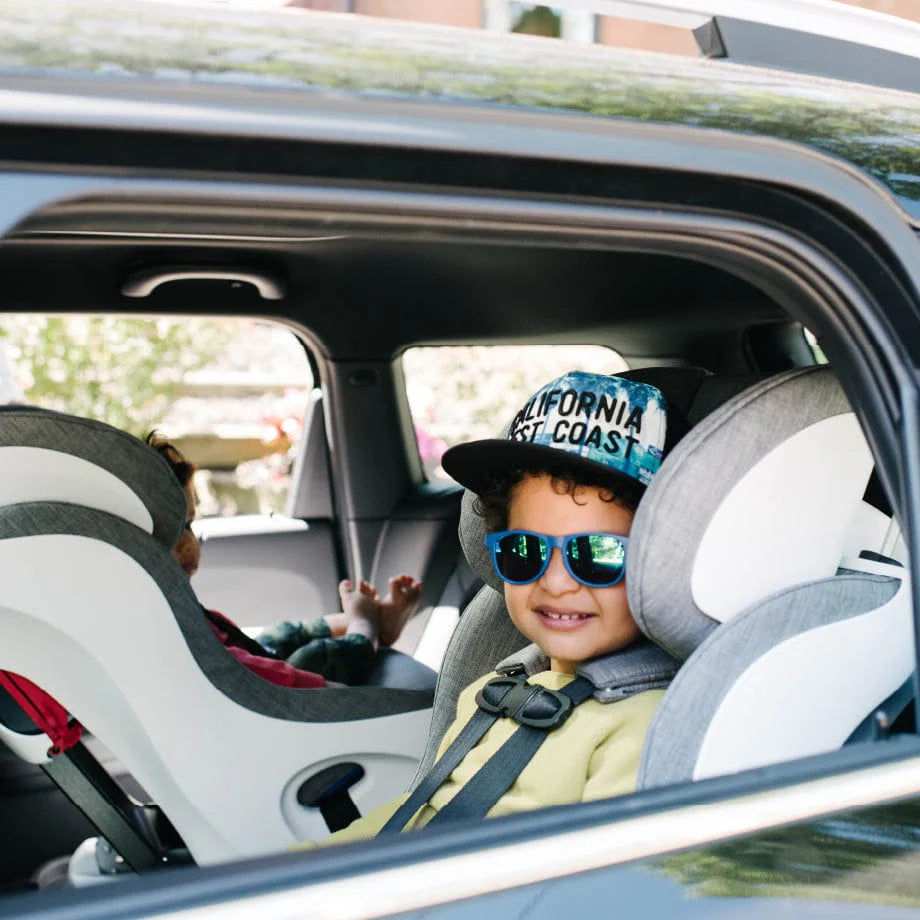 Clek Foonf Convertable Car Seat