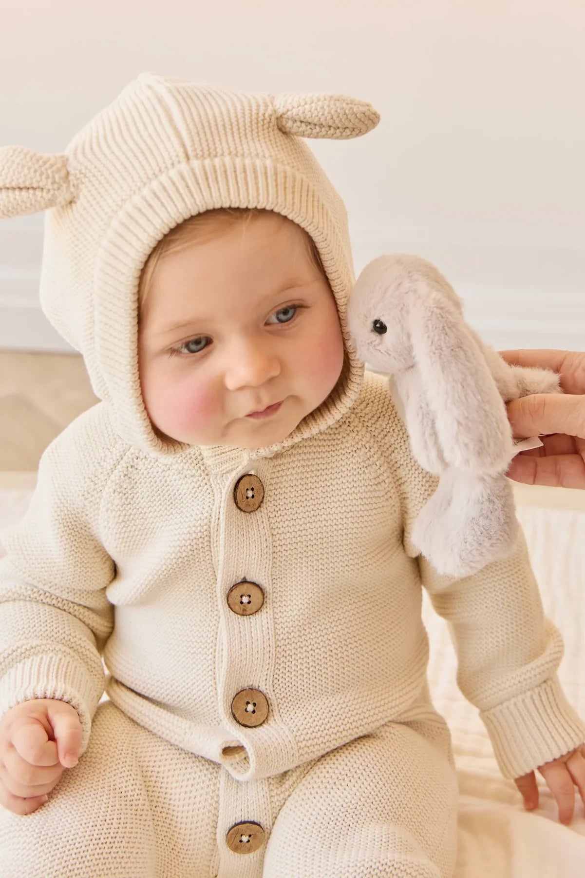 Little Penelope the bunny - Beige