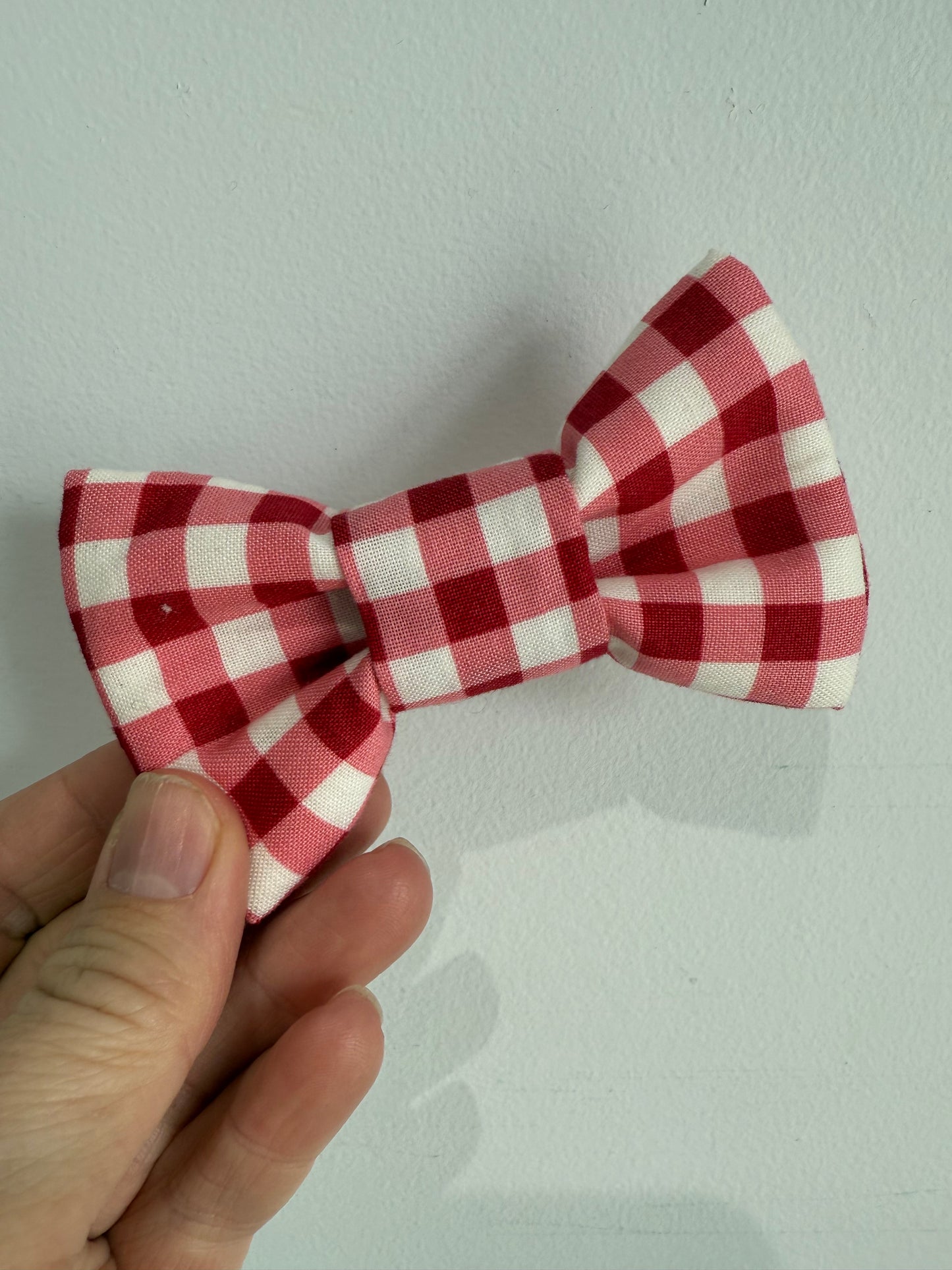 Bow Ties (Clip)