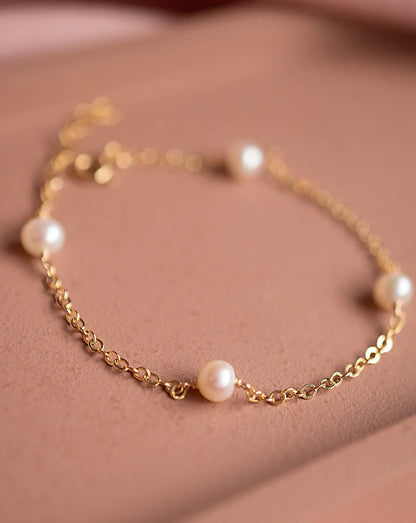 Eloise Pearl Bracelet