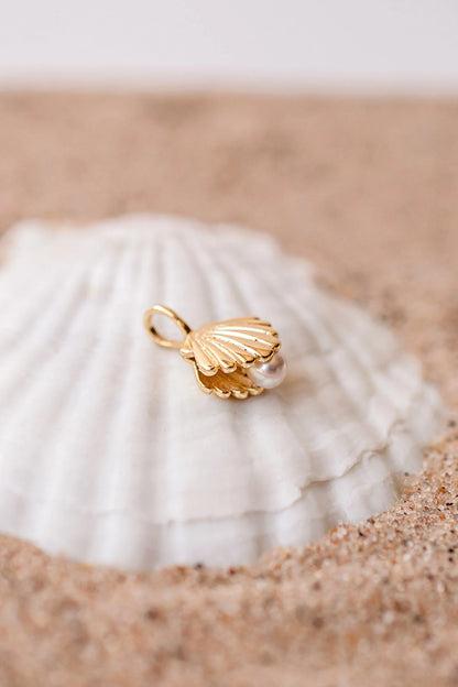 Shell Charm Necklace