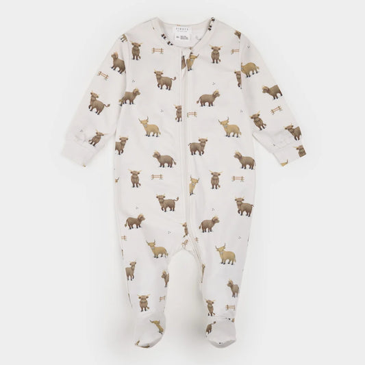 Highland Cow Print on Crème Sleeper