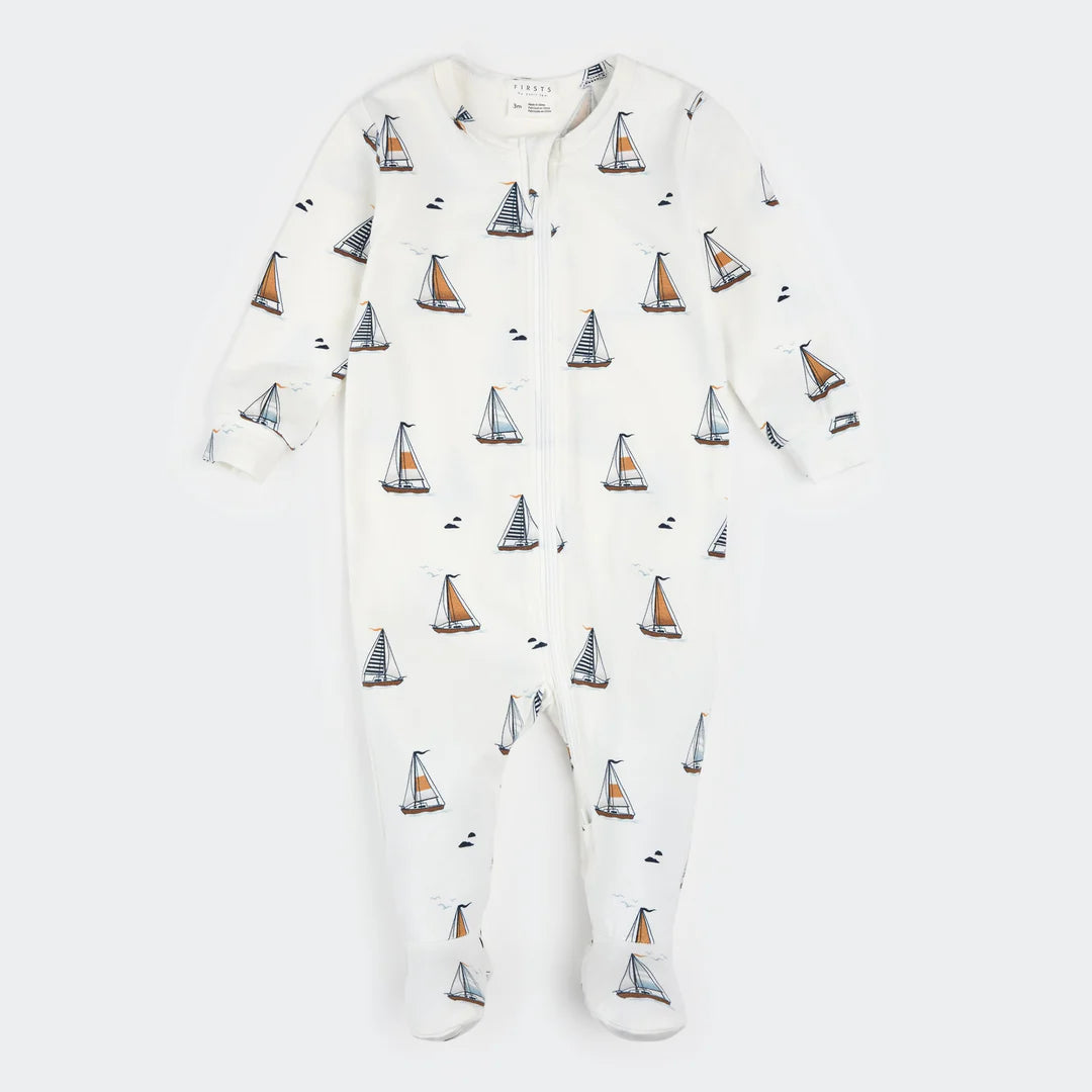 Sailboats Print on Off-White Sleeper