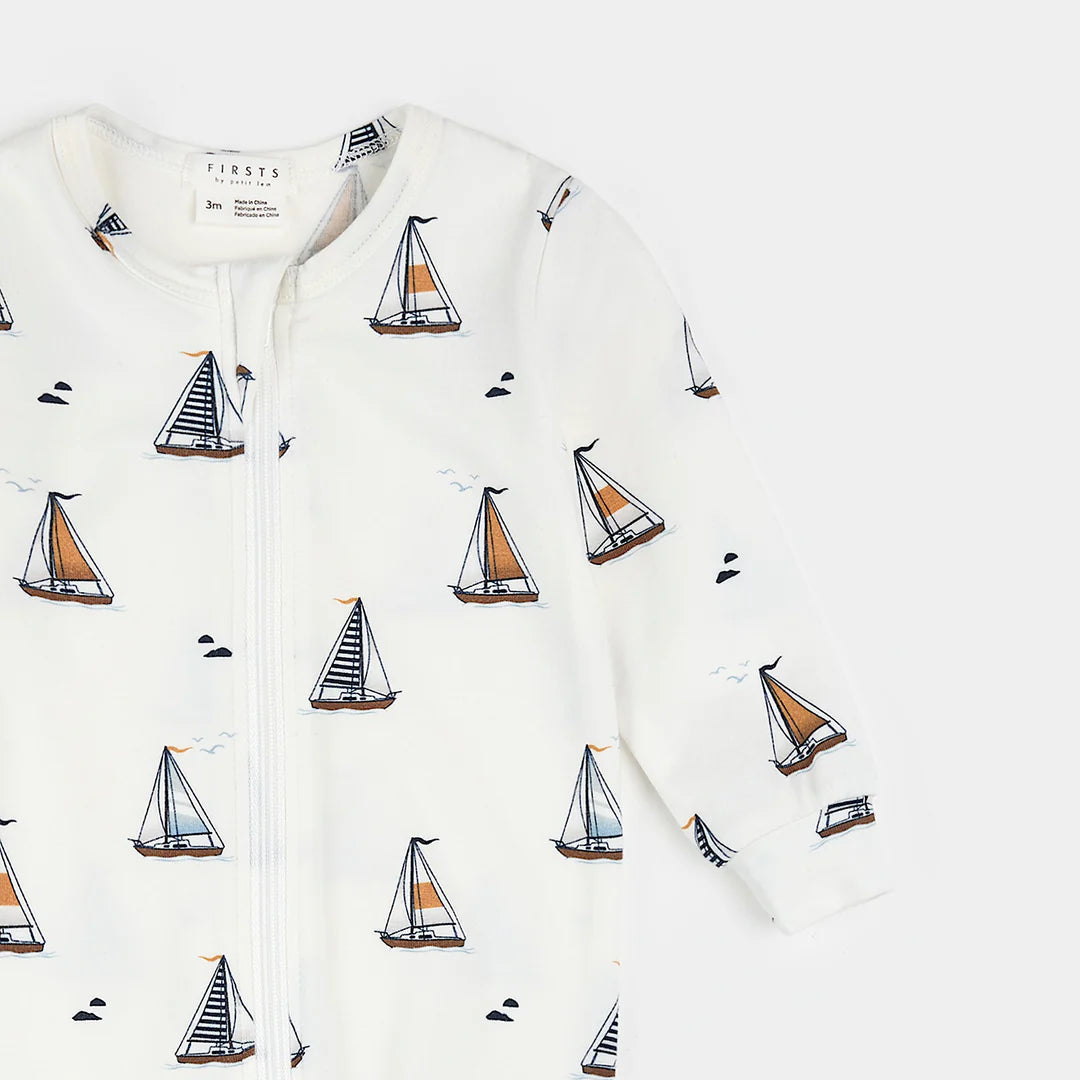 Sailboats Print on Off-White Sleeper