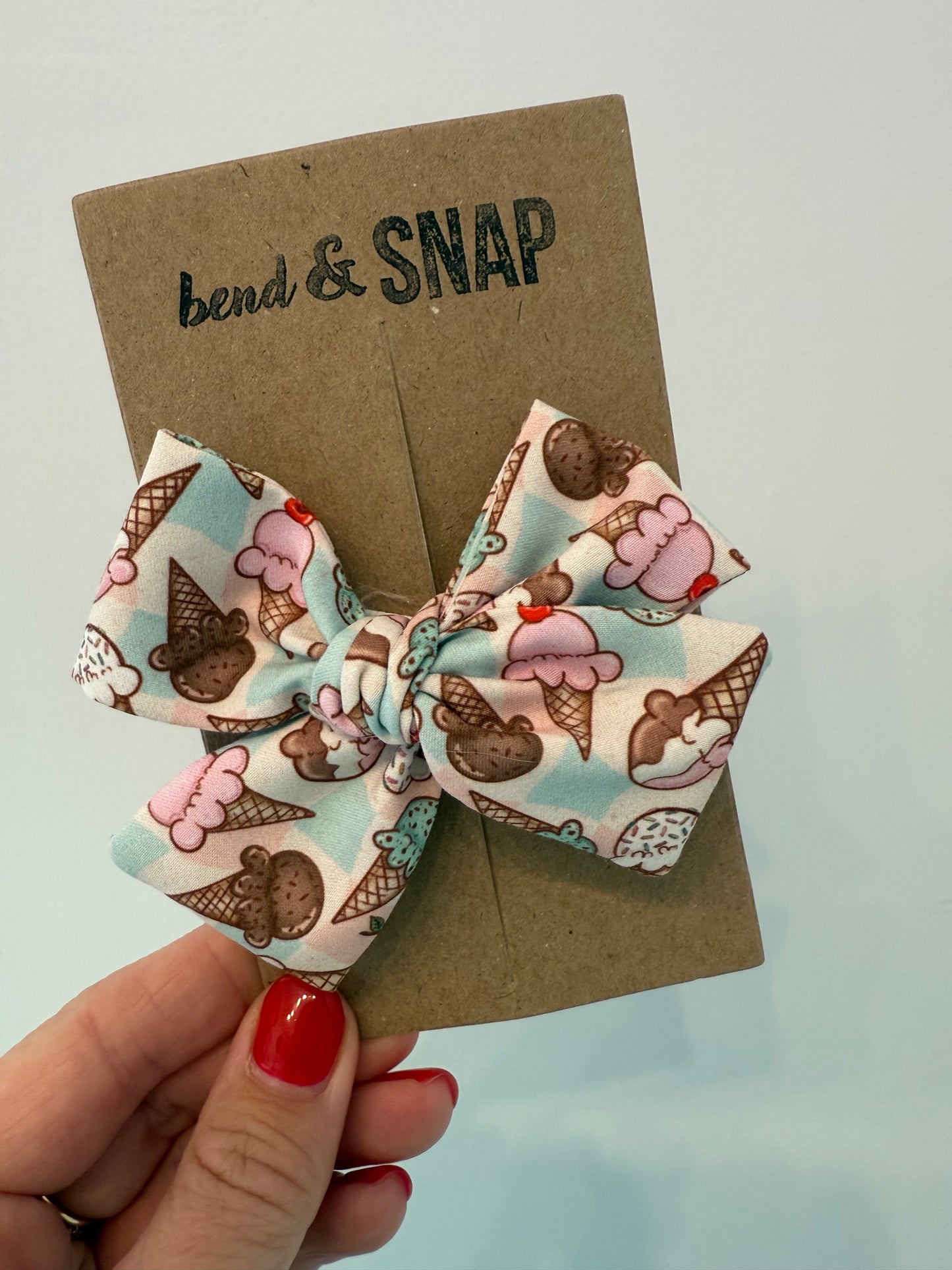 Sweet Treat / Hand-Tied