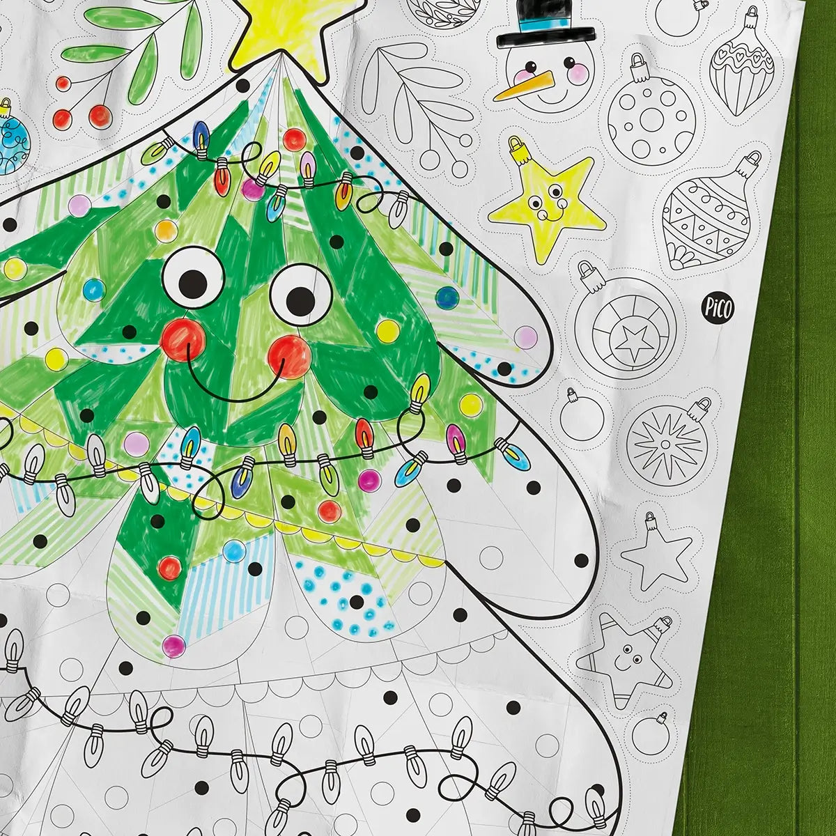 Giant coloring page - The Christmas Tree