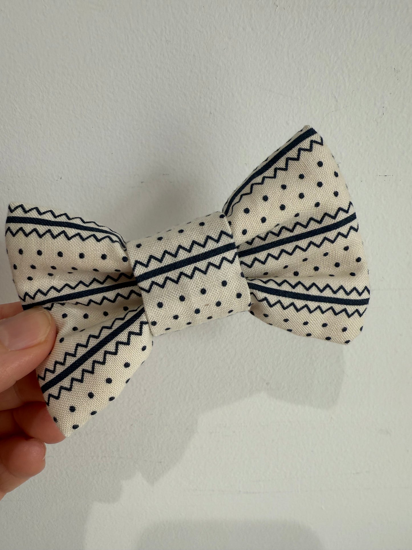 Bow Ties (Clip)
