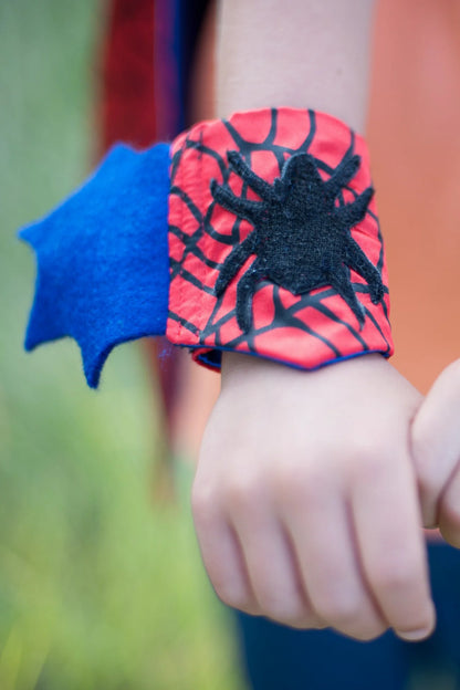 Spider Cape Set with Mask and Cuffs (3-4)