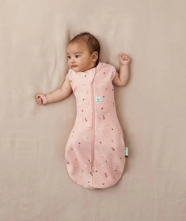 Cocoon Swaddle Sack 1.0 TOG - Dasies