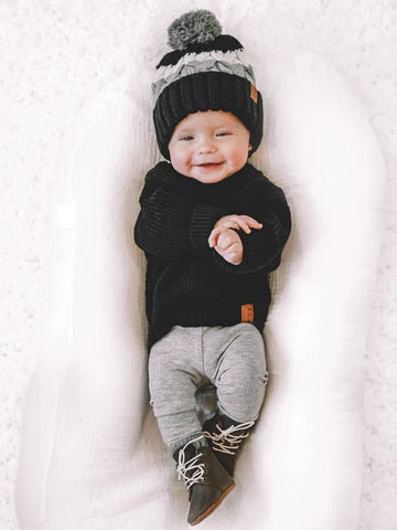 Black Chunky Pom Beanie