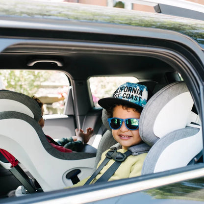 Clek Foonf Convertable Car Seat