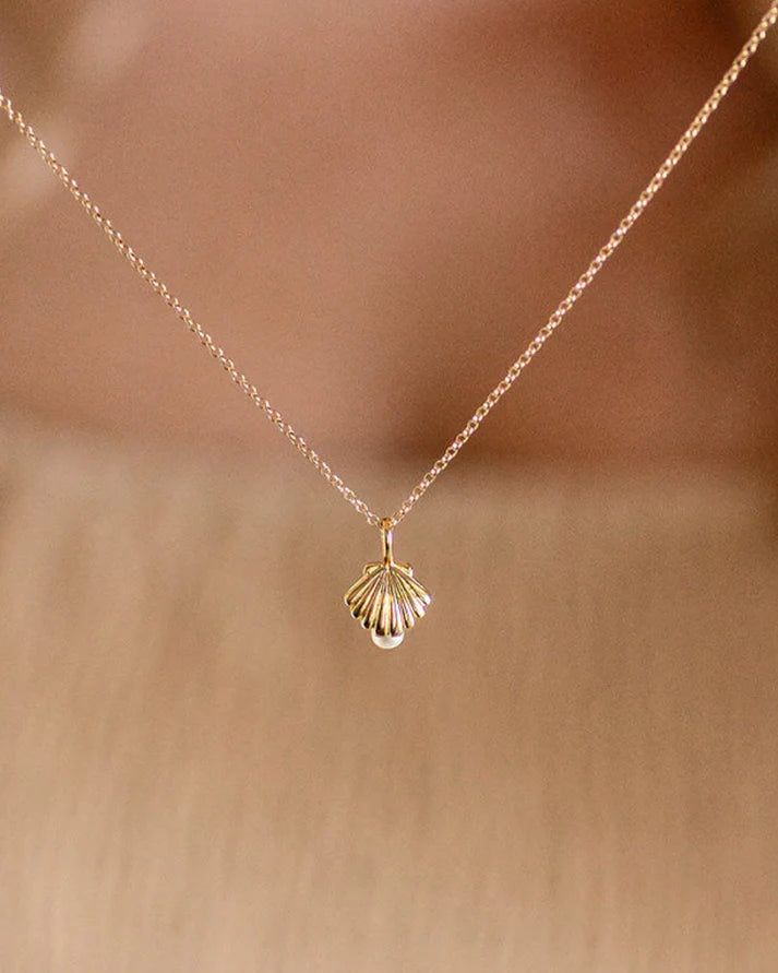Shell Charm Necklace