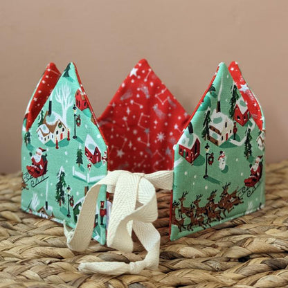 Santa's Sleigh Play Crown
