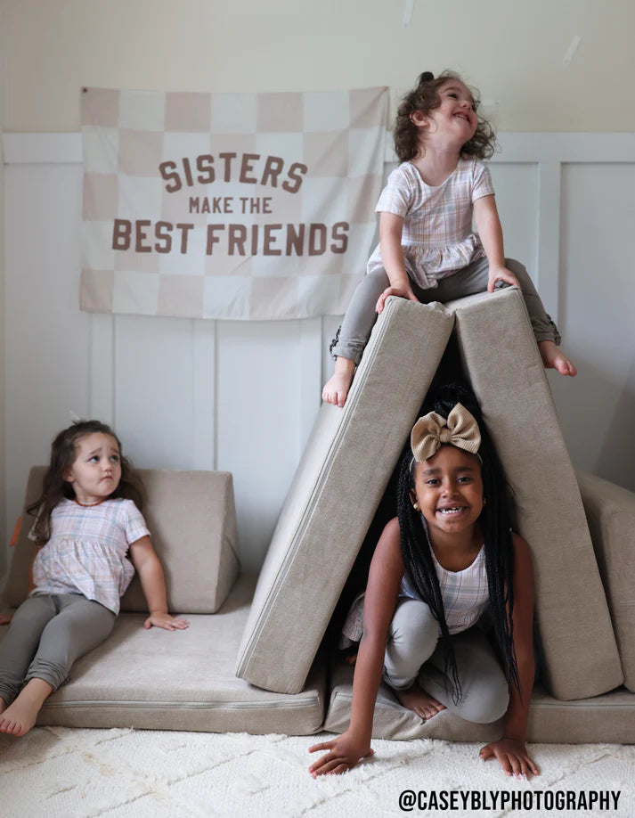 Sisters Make The Best Friends Banner