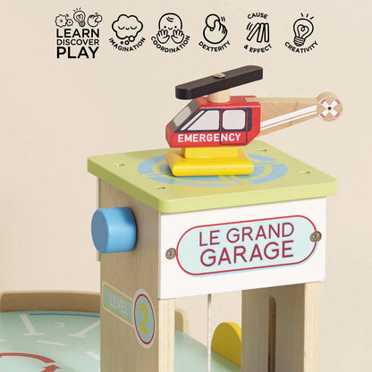 Le Grand Wooden Garage