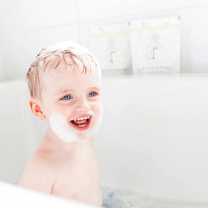 little charlie™ Kids Coconut & Oat Bath Soak
