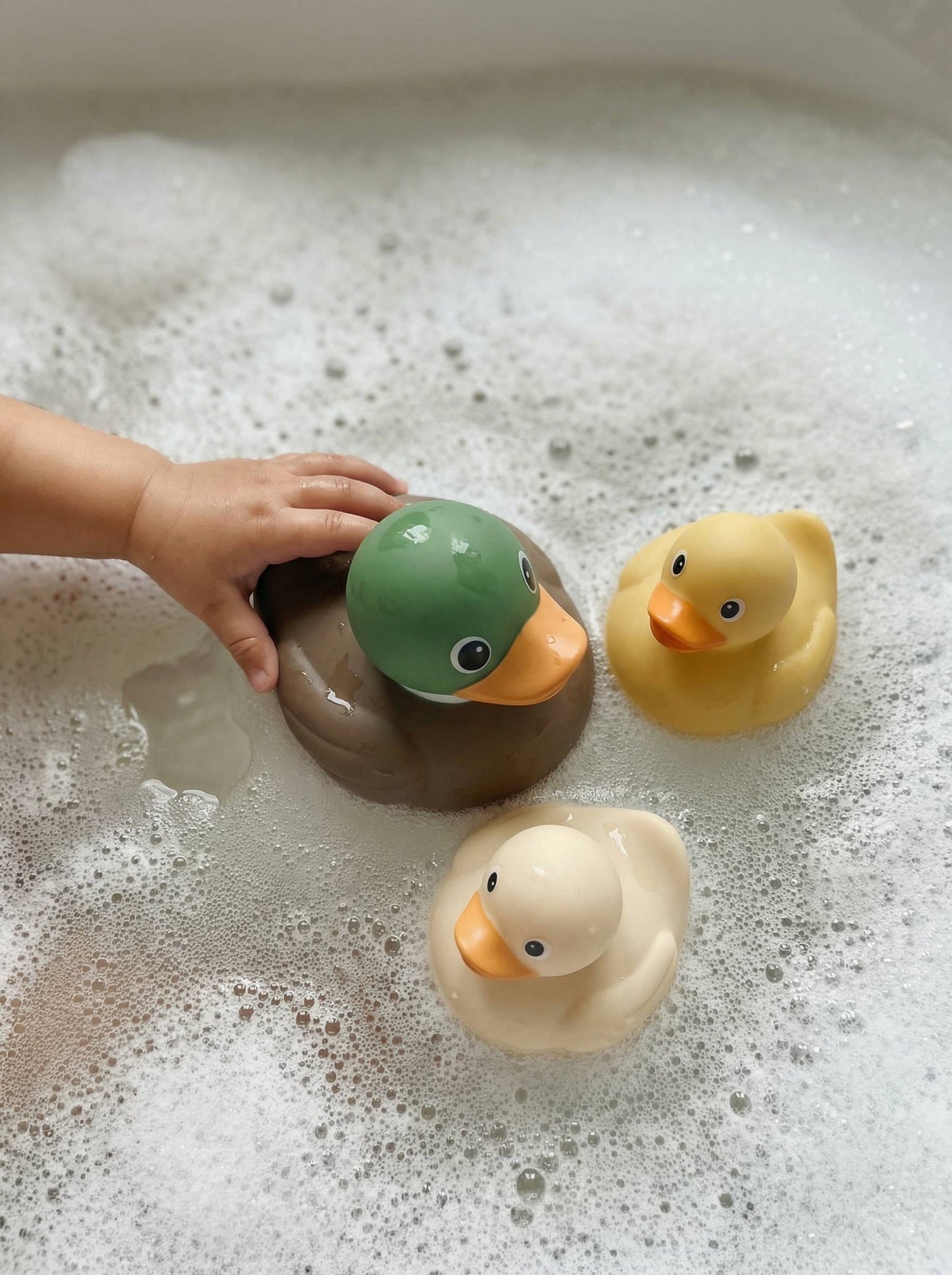 Itzy Ducky Family™ - Bath + Water Table Toys: Mallard