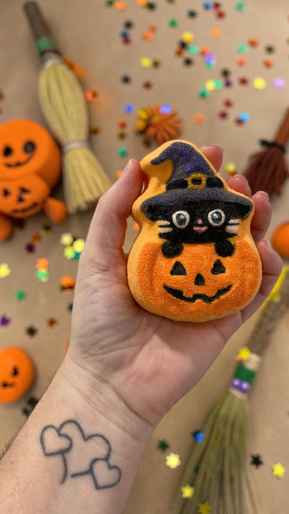 Purr-fect Pumpkin ~ Luxe Bath Bomb