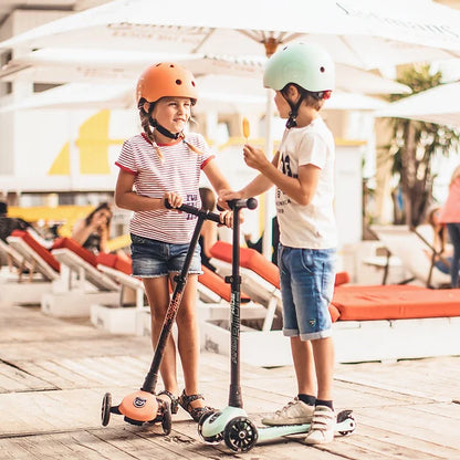Highwaykick 3 LED Scooter  - Peach
