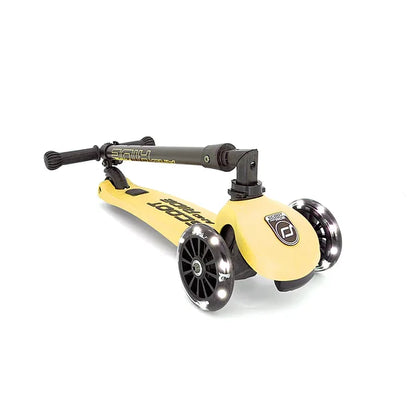 Highwaykick 3 LED Scooter  - Lemon